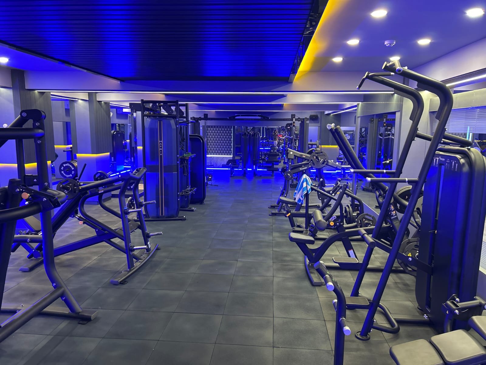 Aura Athletic Images